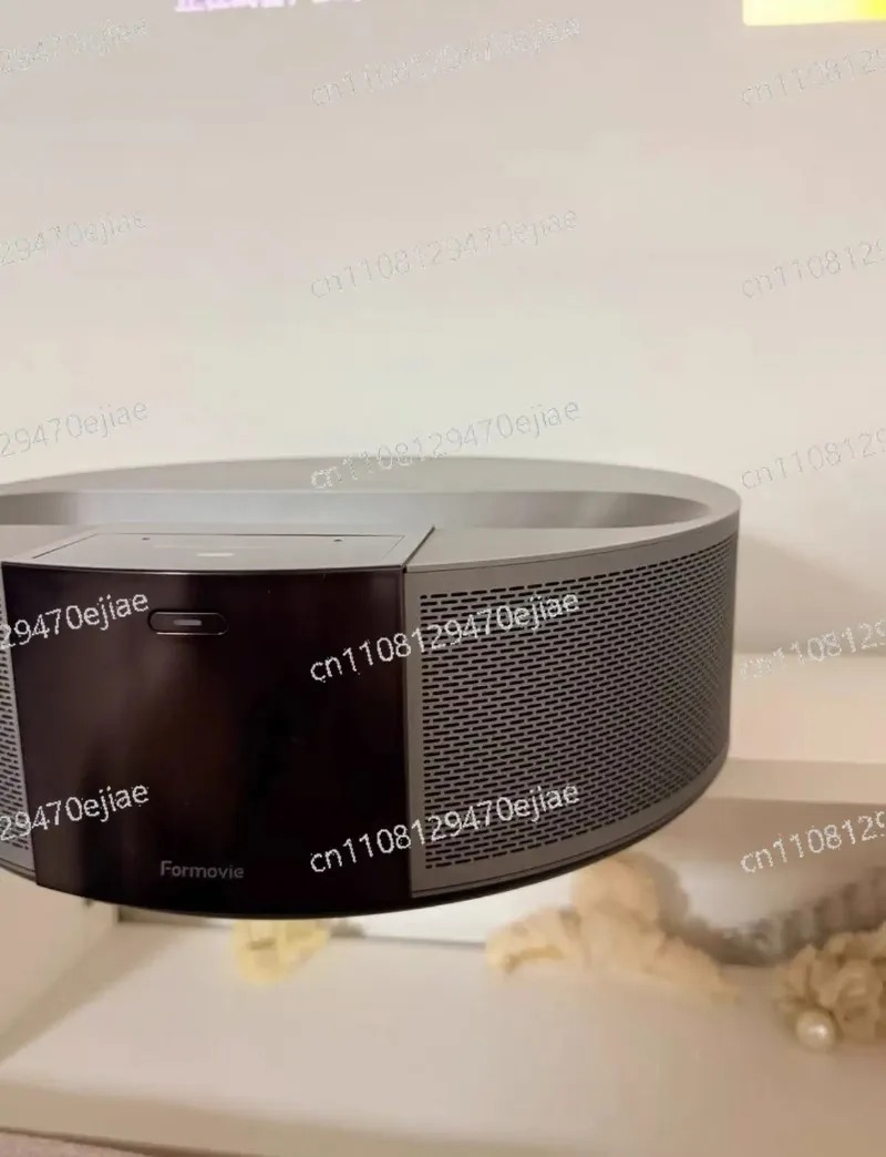 Proiettore Laser TV a Ottica U - Home Cinema Ultra Short Throw Projector recensione e prezzo